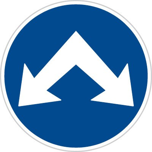 Dopravn znaka: C 4c Pikzan smr objdn vpravo a vlevo