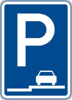 Dopravní značka: IP 11e Parkoviště (stání na chodníku podélné)