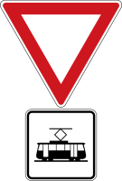 Dopravní značka: P 5 Dej přednost v jízdě tramvaji!