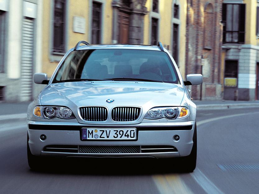 Fotky: BMW 325i Touring (foto, obrazky)