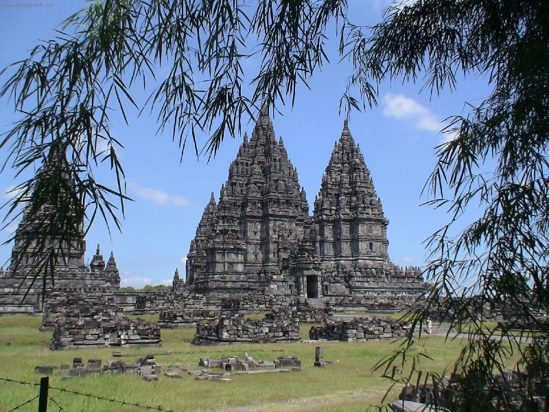 Foto: Hinduistick� komplex Prambanan - J�va