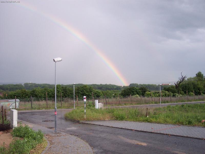 Foto: Duha-Duha nad Rajhradem u Brna