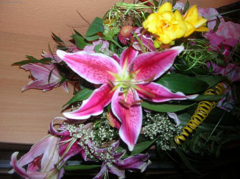 Foto: kr�sn� narozeninov� kytice