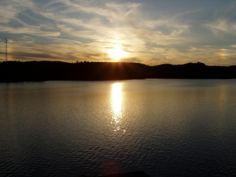 Foto: Z�pad nad vodou