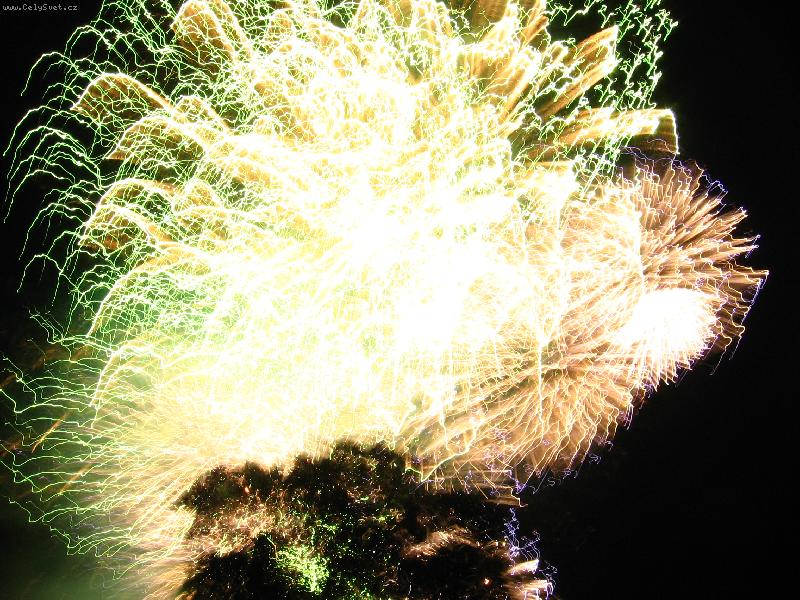 Foto: SILVESTR 2006-Oh�ostroj