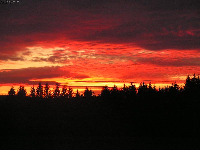 Foto: Podve�er-Z�pad slunce nad D��kem