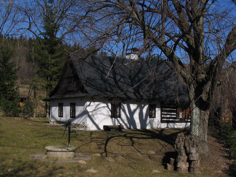 Foto: Chalupa ve st�nu-Karlov, Jesen�ky :)