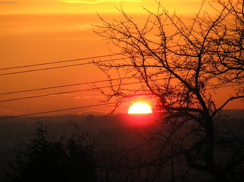 Foto: Už se schovává-Západ slunce