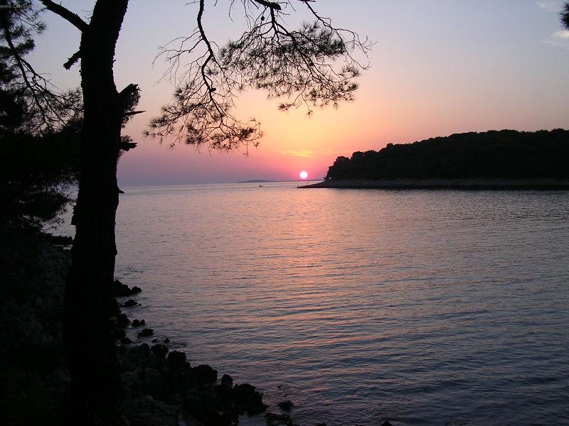 Foto: Západ slunce nad mořem