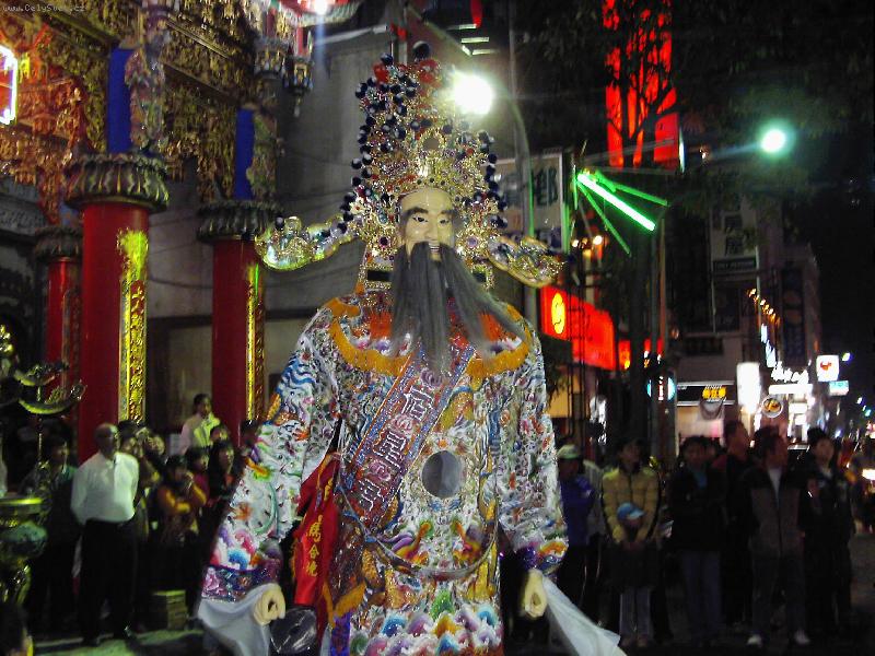 Foto: noční pochod na &quot;oslavu chrámů&quot; v Tainan City ( Taiwan )
