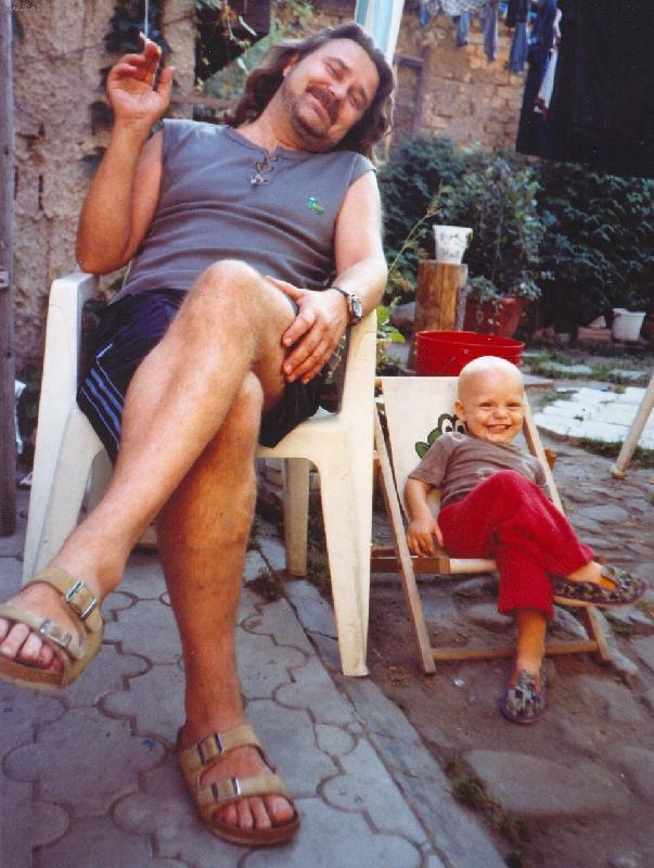 Foto: Rodinn� pohoda-Za chvilku budu m�t vlasy, jak d�da !