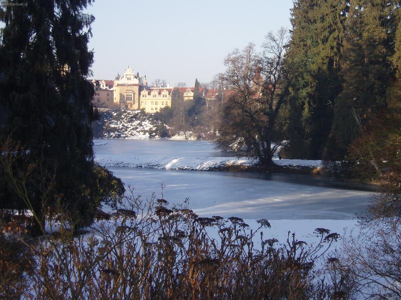 Foto: Pr�honick� park v zim�