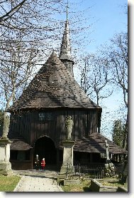Nejstar�� d�ev�nn� kostel�k v �esk� republice