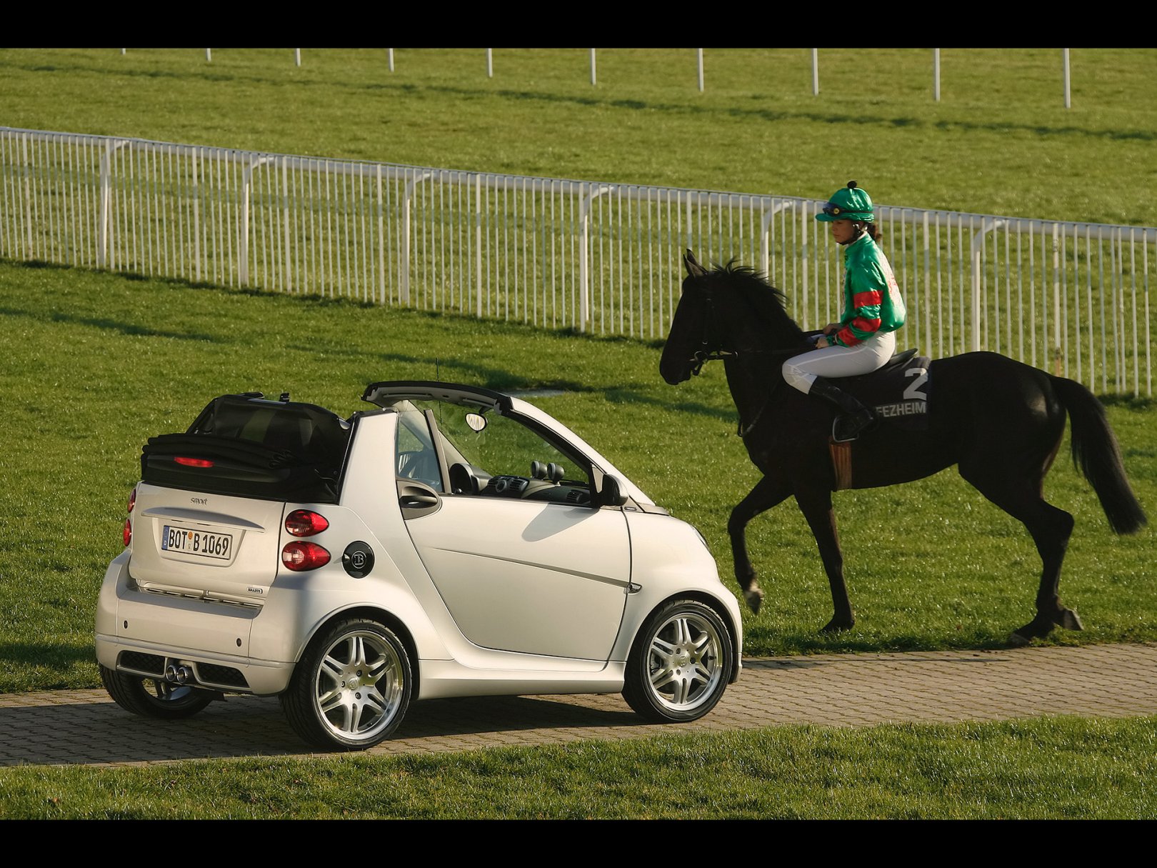 Foto: Brabus smart fortwo Xclusive Rear And Side Horse (2008)
