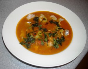 Recept online: Rybí polévka s kukuřicí a cuketou : Rybí polévka v mexickém stylu ochucená chilli a česnekem